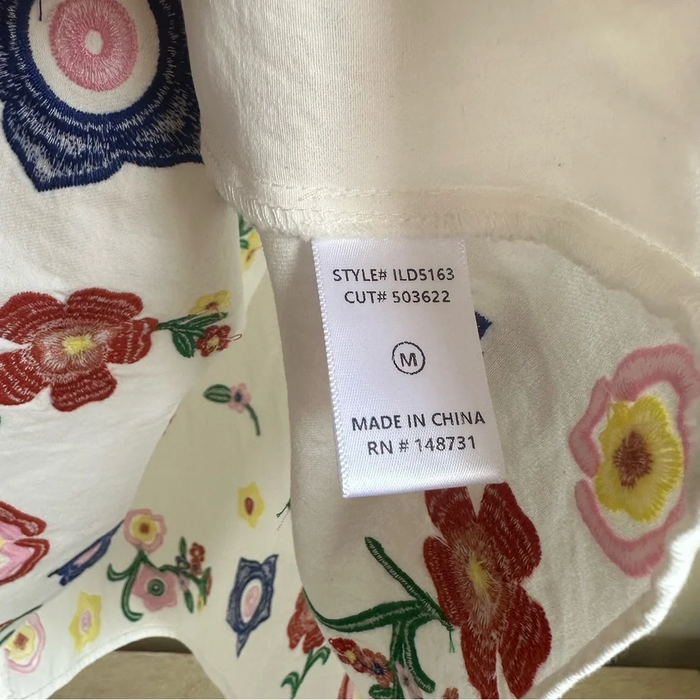La Lavon Embroidered Sleeveless Dress - Picture 8 of 12